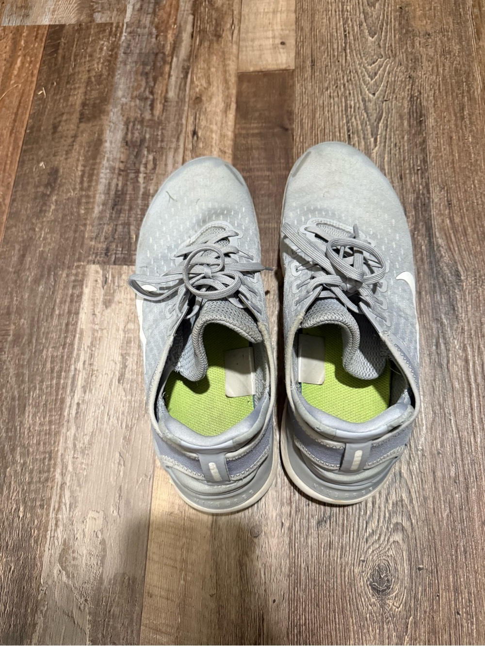 Men’s Nike Shoes 9.5